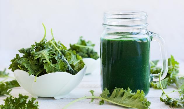 Zeleni smoothie od jabuke i kelja