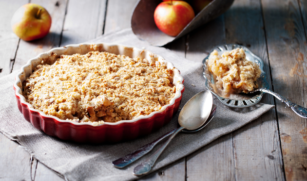 Drobljenac s jabukama i cimetom