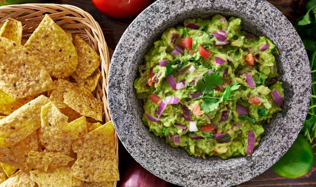 Zdravi guacamole umak sa špinatom